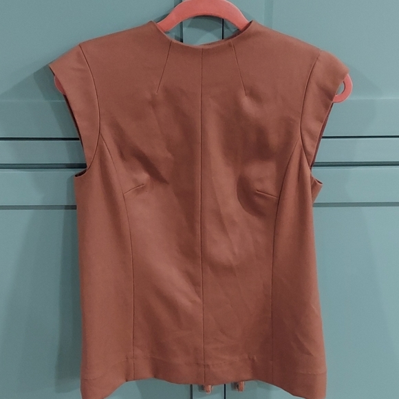 Tailored top - Picture 1 of 2